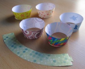 kids-party-craft-cupcake-wrappers